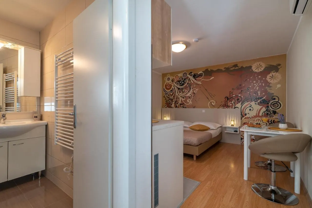 Apartments Leonarda Trogir