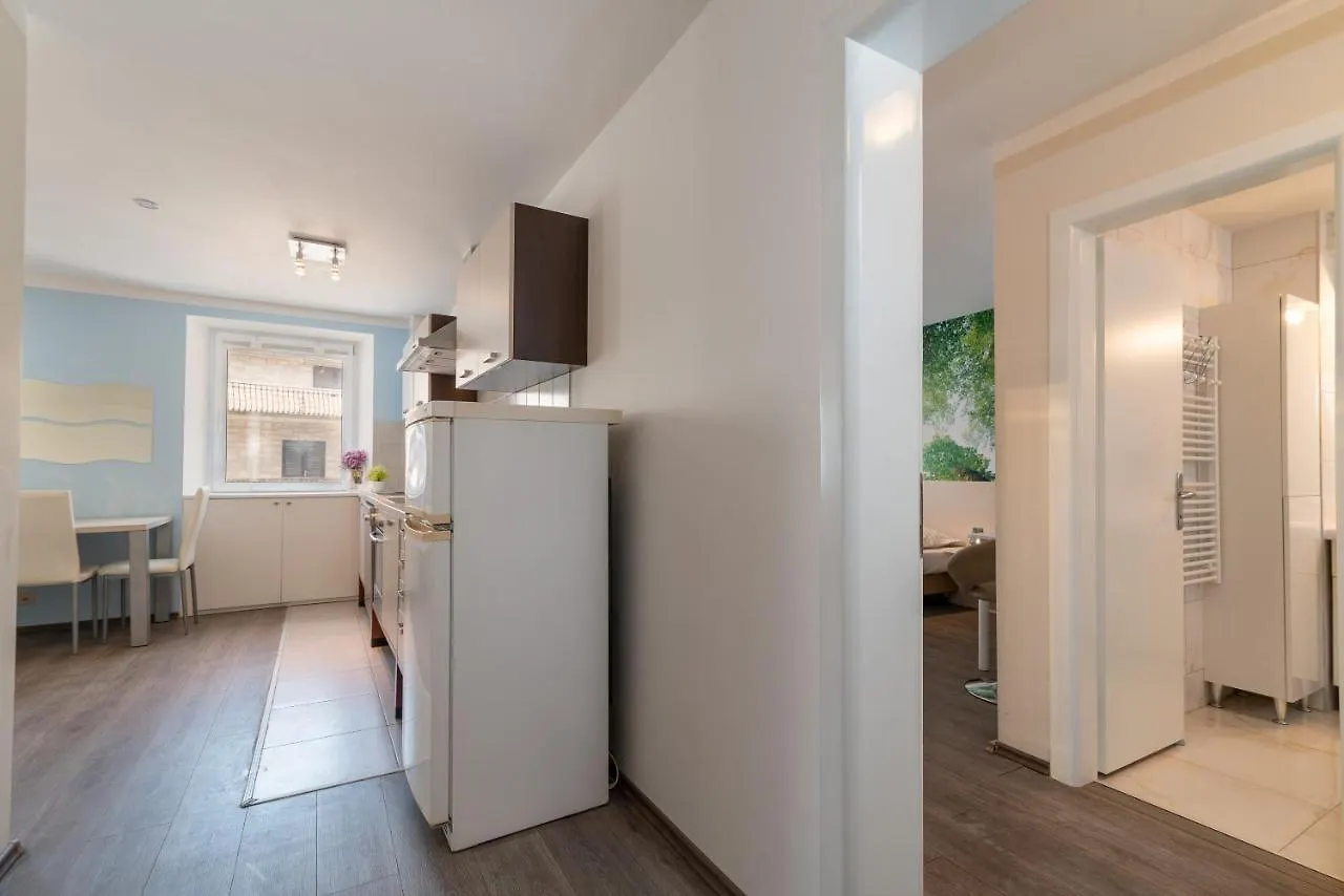 Apartments Leonarda Trogir