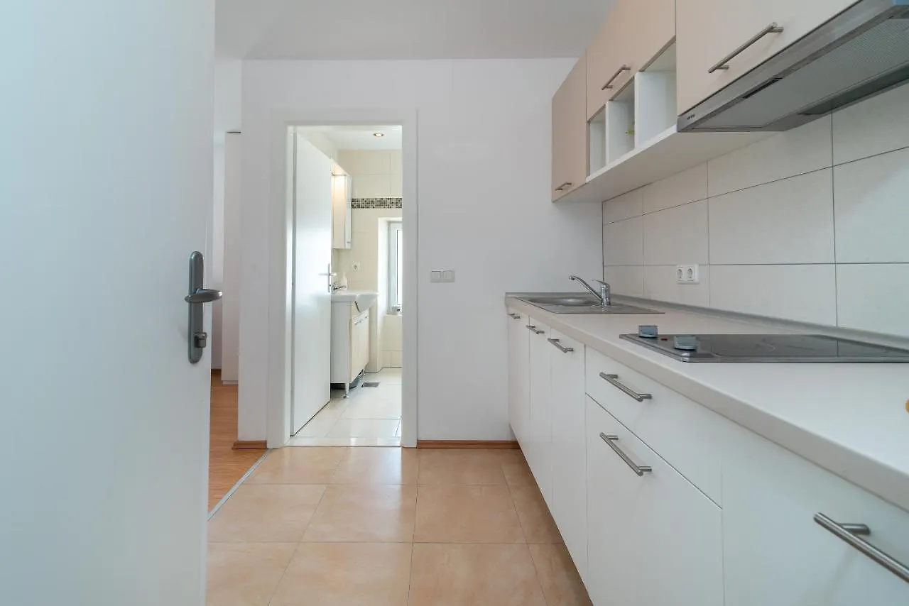 Apartments Leonarda Trogir