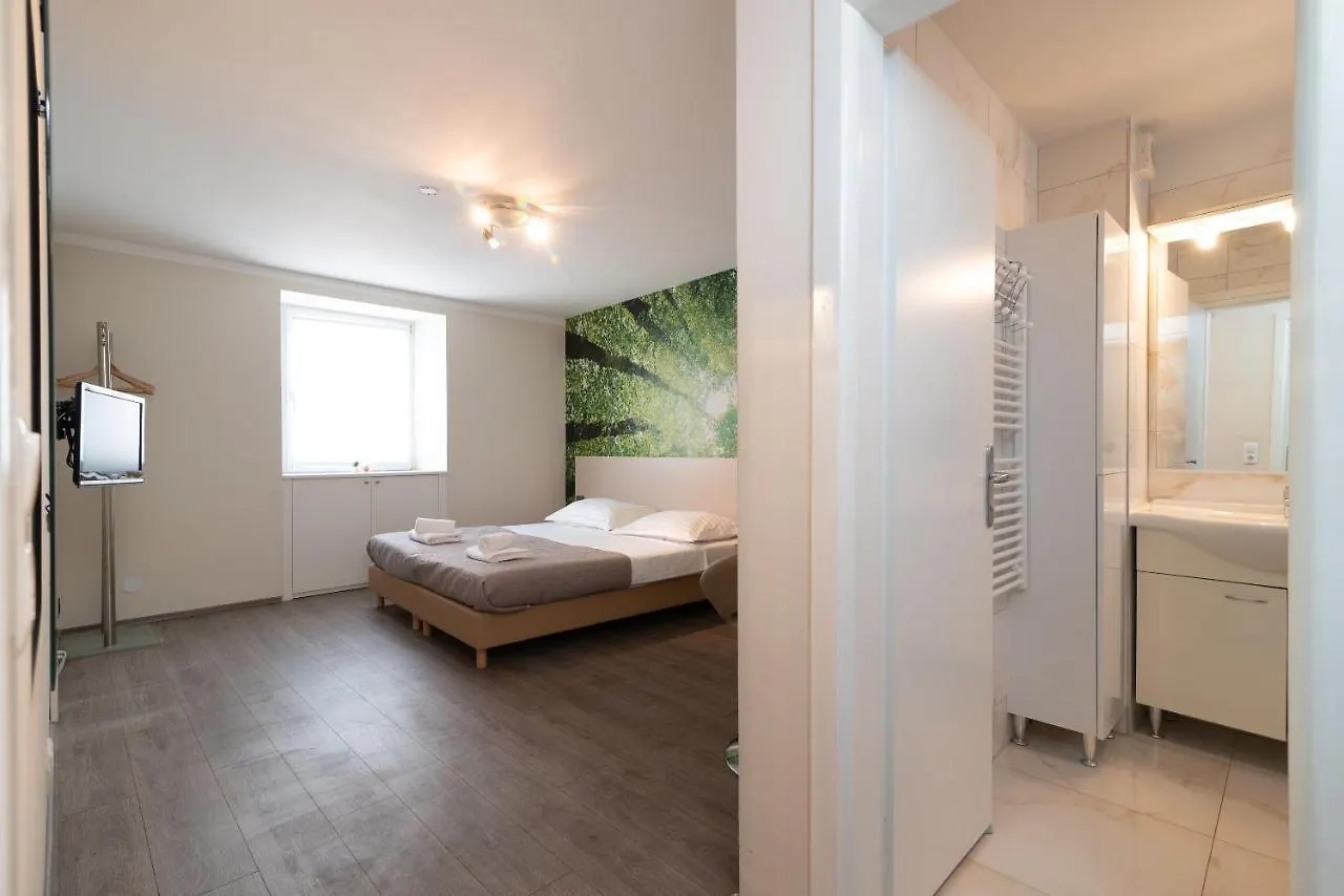 Apartments Leonarda Trogir