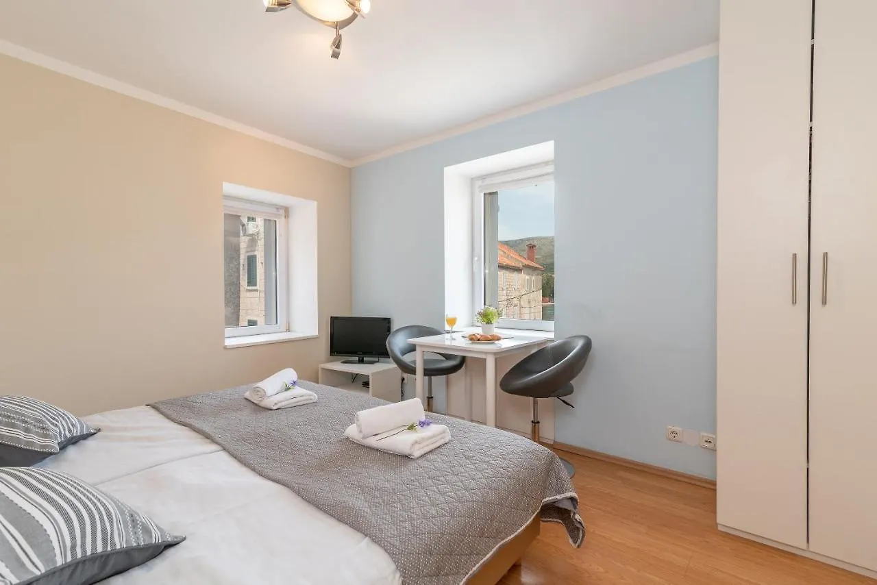 Apartments Leonarda Trogir
