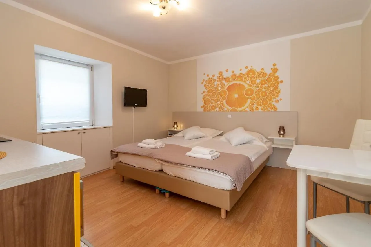 Apartments Leonarda Trogir