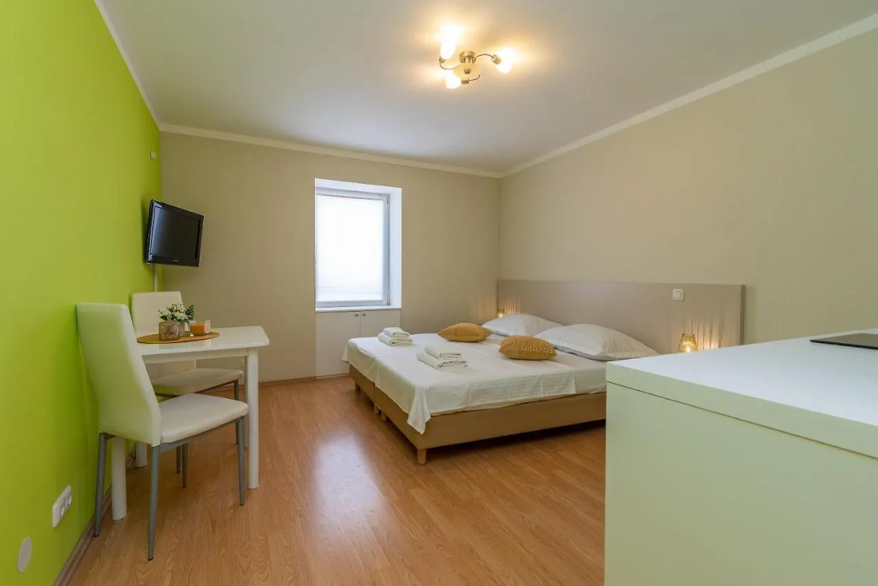 Apartments Leonarda 特罗吉尔 克罗地亚